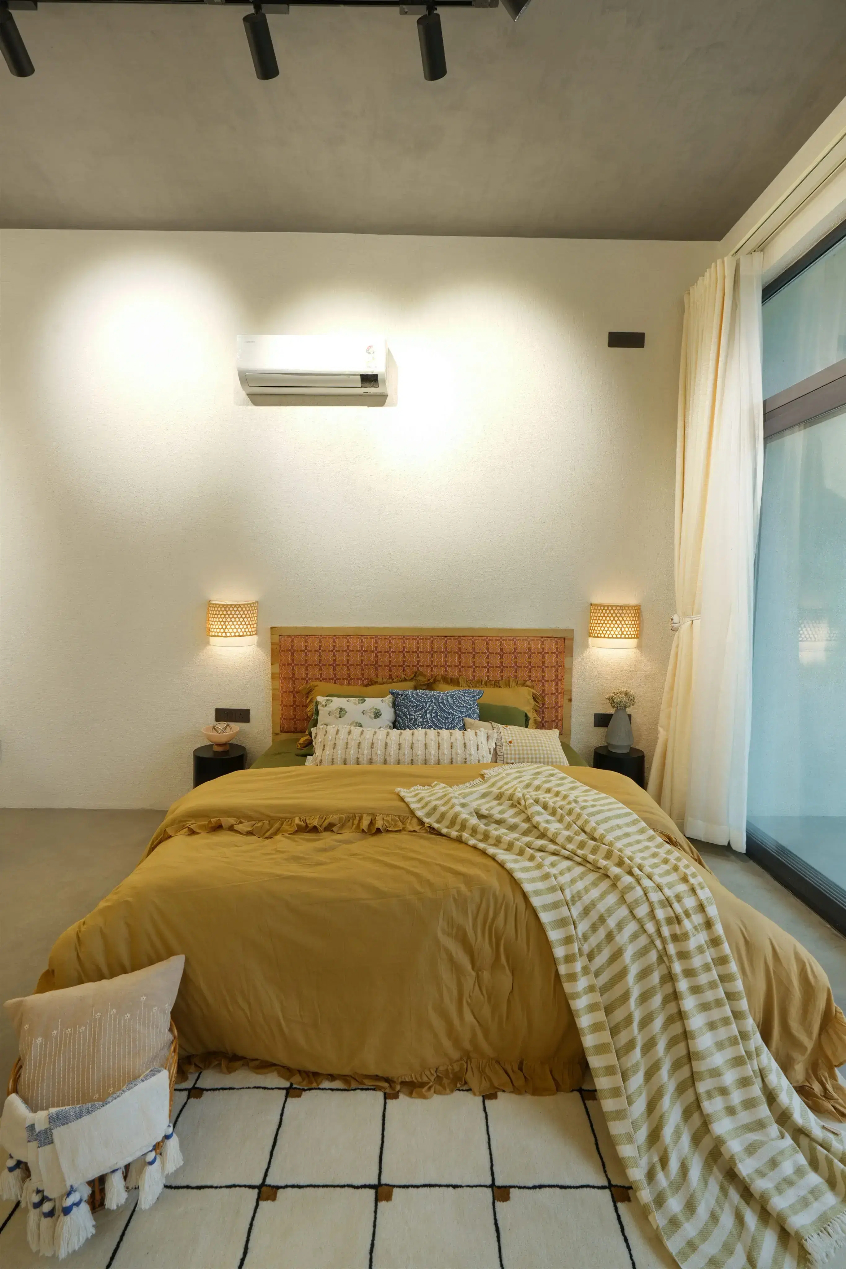 Whispering Pines Bedroom thumbnail 2